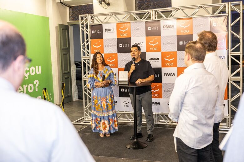 Lançamento do livro Zero. Foto: Felipe Ribeiro/Folha de Pernambuco.