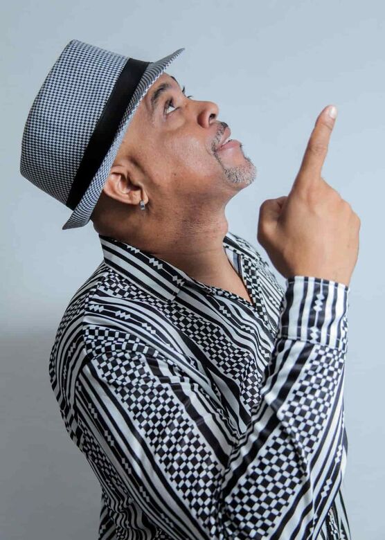 Zé Brown: referência quando o assunto é misturar rap com os ritmos do maracatu e coco. Foto: Divulgação/Festival Consciência Hip Hop.