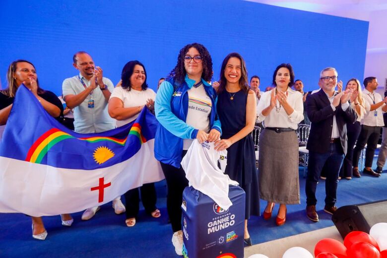 Ao todo, 700 estudantes da rede estadual viajarão para o Canadá, em embarques que ocorrerão entre os meses de novembro, dezembro e janeiro. Foto: Miva Filho/Secom.