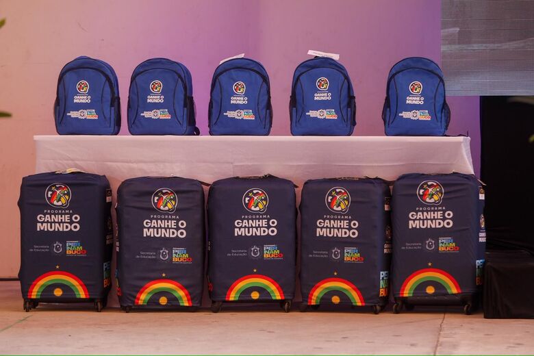 Ao todo, 700 estudantes da rede estadual viajarão para o Canadá, em embarques que ocorrerão entre os meses de novembro, dezembro e janeiro. Foto: Miva Filho/Secom.