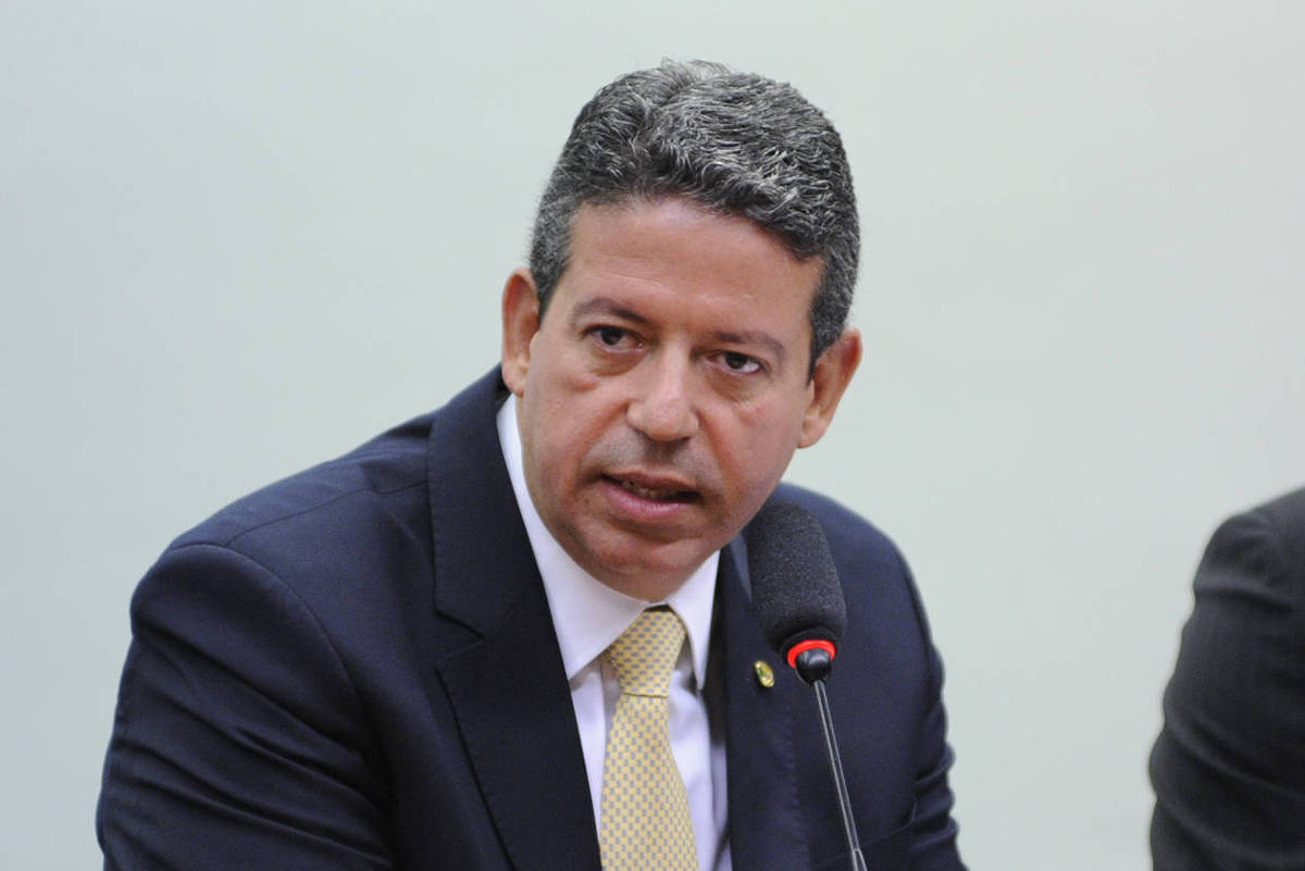 Nome De Bolsonaro Arthur Lira Lanca Candidatura A Presidencia Da Camara Folha Pe