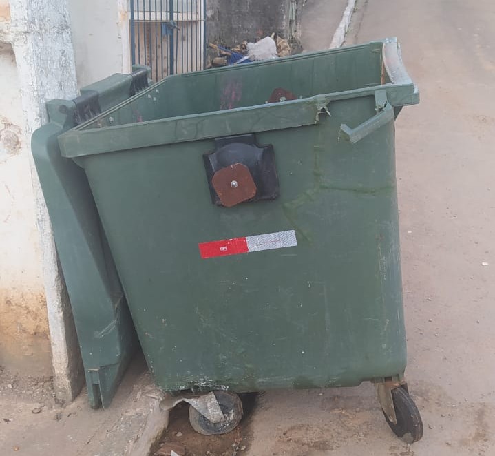 Lixeira onde a recém-nascida foi encontrada, no Cabo de Santo Agostinho 