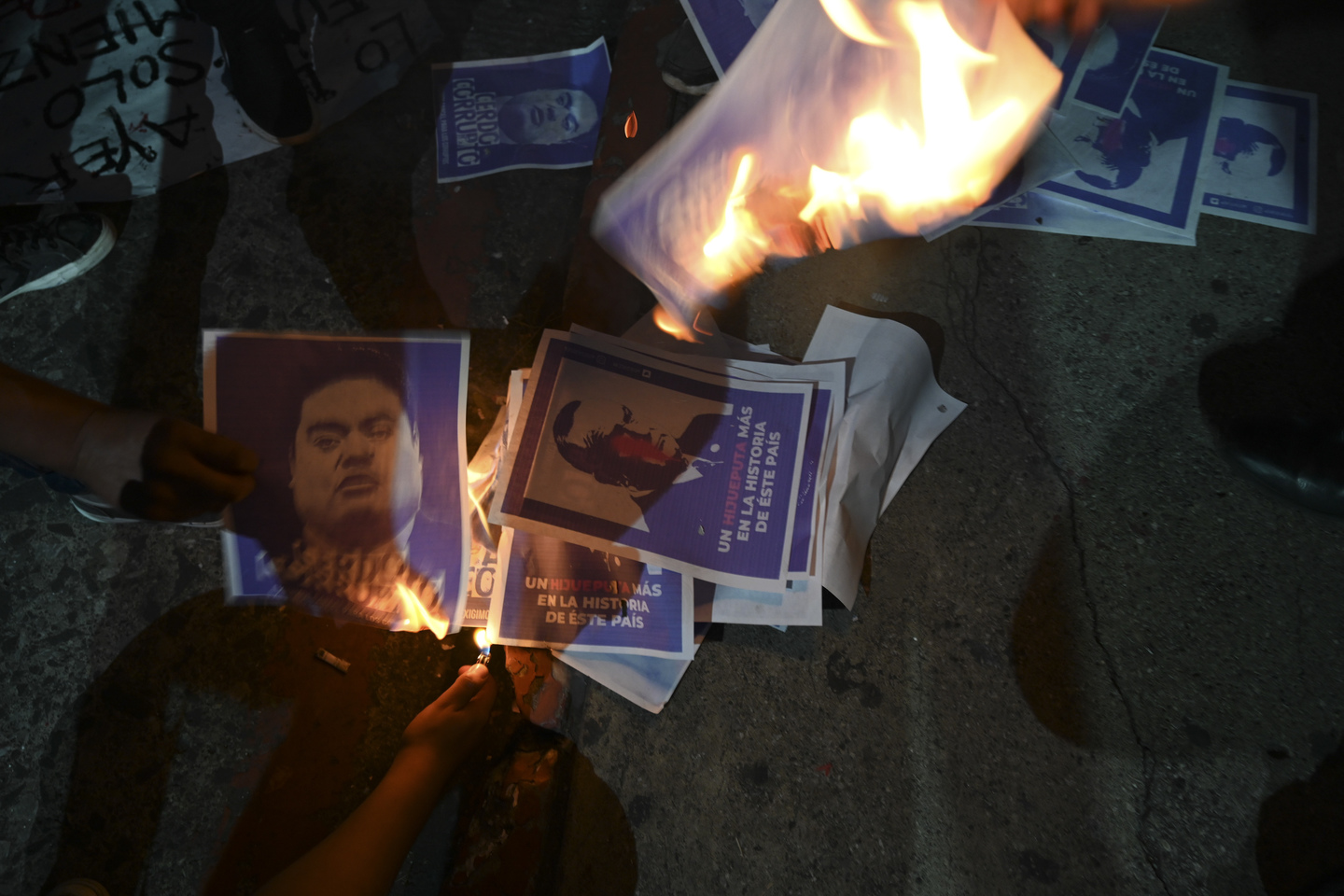 Manifestantes pedem renuncia do presidente da Guatemala, Alejandro Giammattei