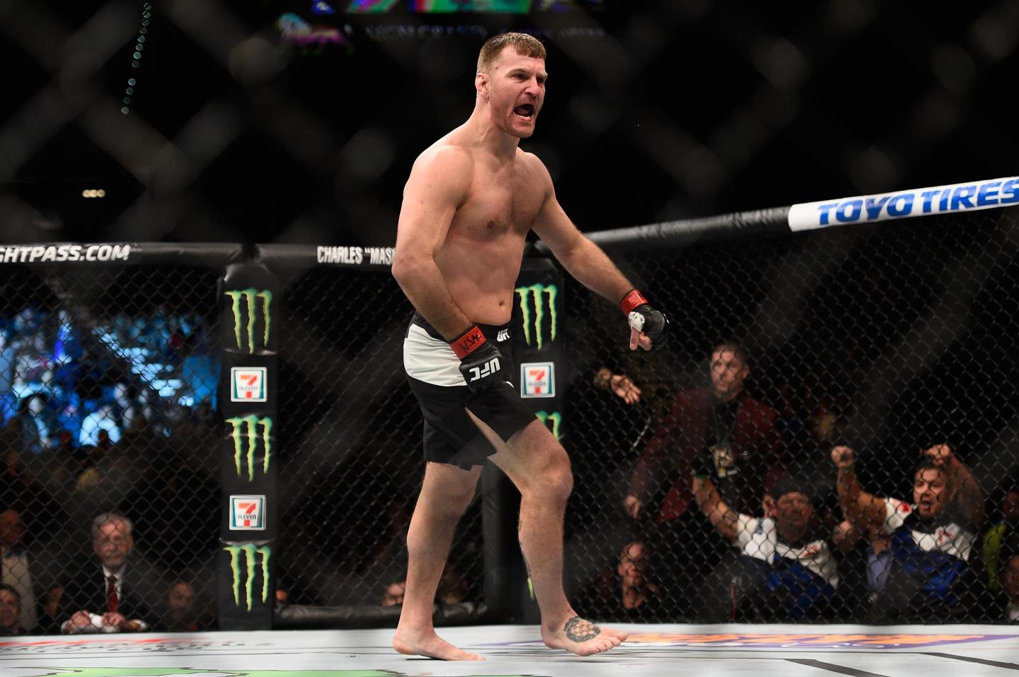 Stipe Miocic é o atual detentor do cinturão dos pesos-pesados do UFC