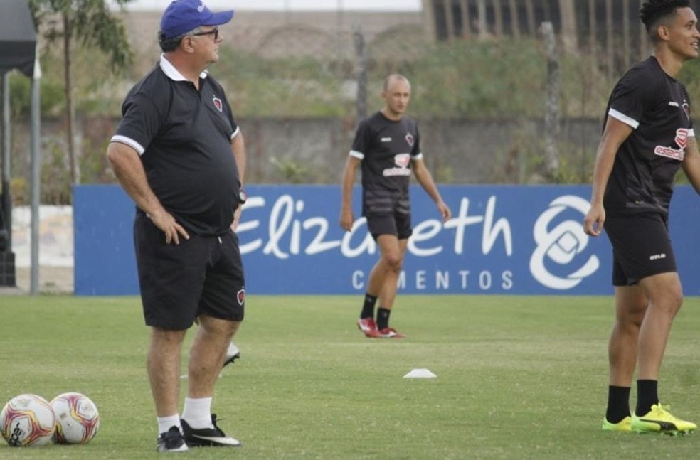 O Botafogo-PB conta com o experiente Marcelo Vilar no comando técnico para 2021