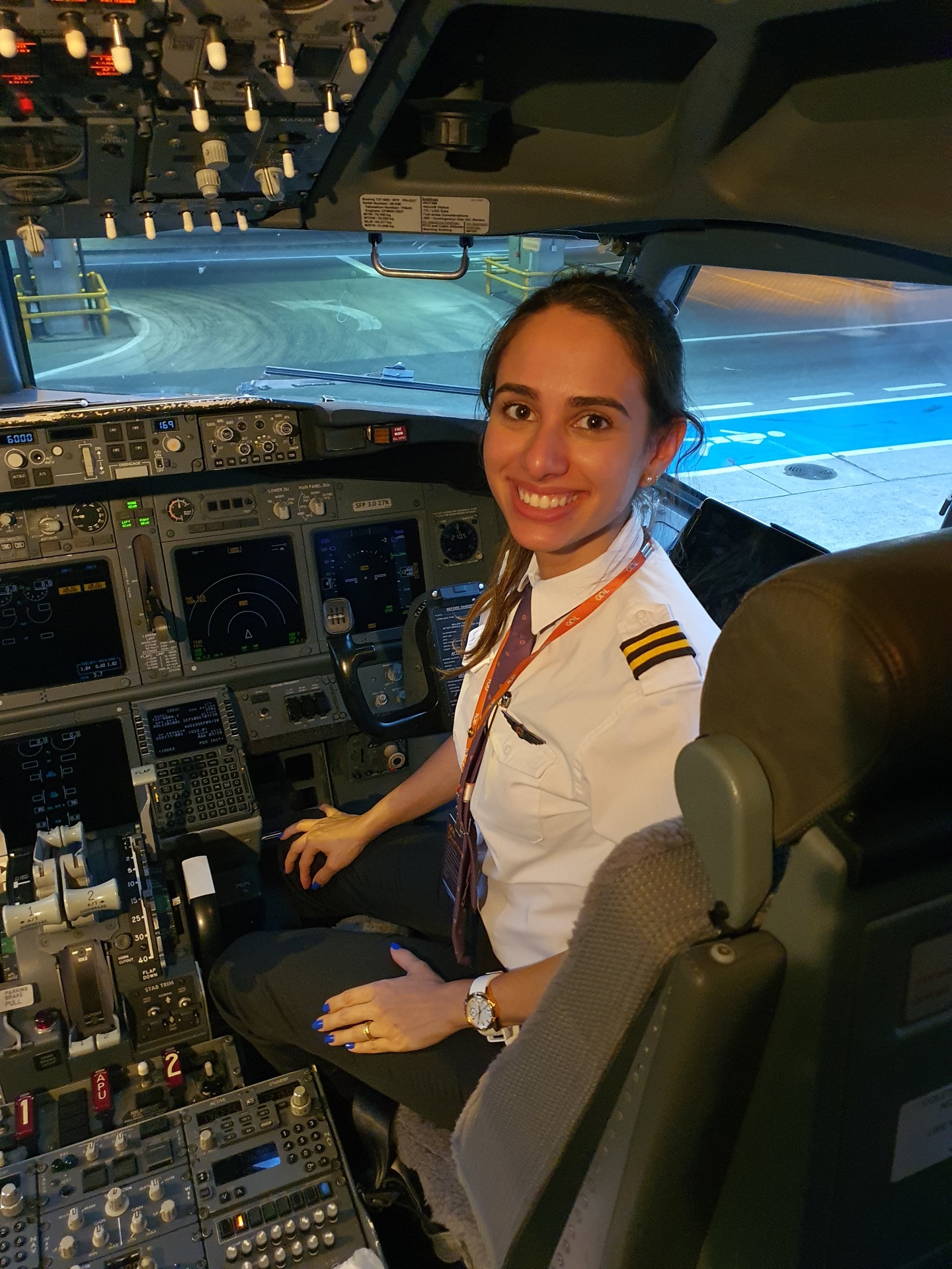 Ana Laysa é copiloto de avião da Gol. Para ela, graduação é  melhor caminho para realizar um sonho