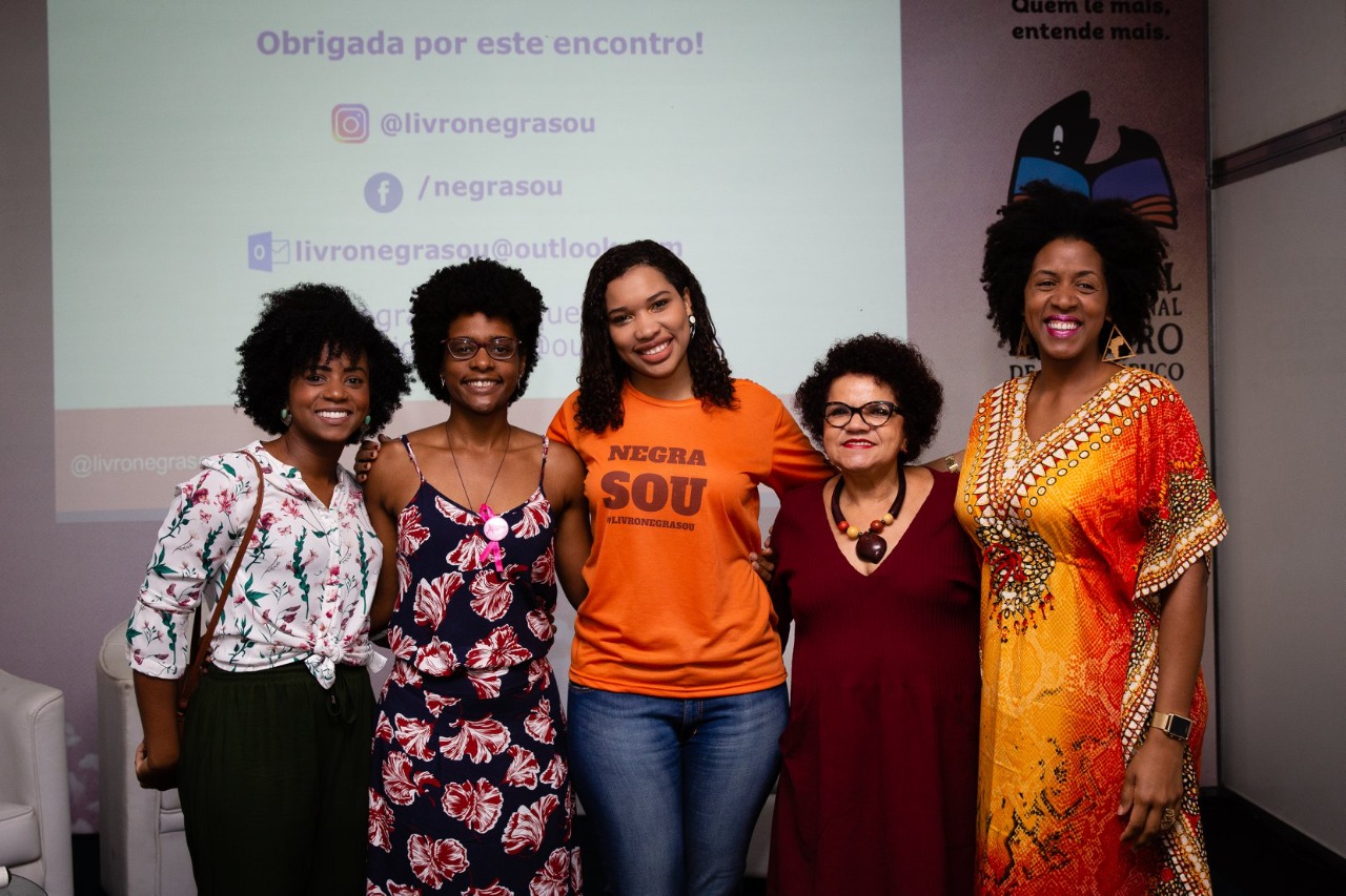 Jaqueline e as cinco mulheres que serviram de inspiração para seu livro