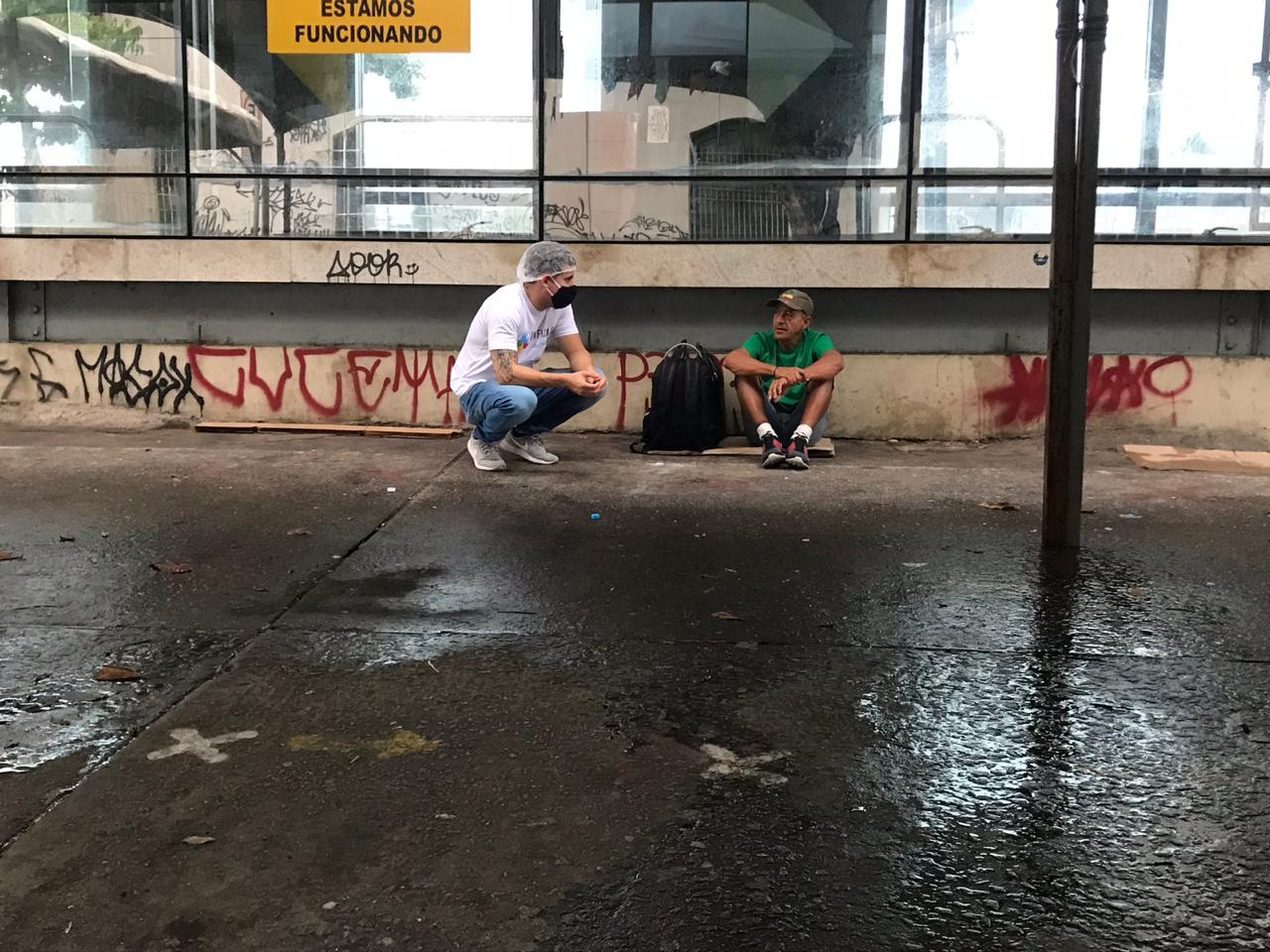 Gustavo do Vale é um dos fundadores do Reintegra Recife, que atende população em situação de rua - Foto: Divulgação