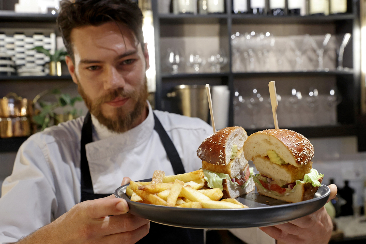 Hambúrgueres feito com carne de 