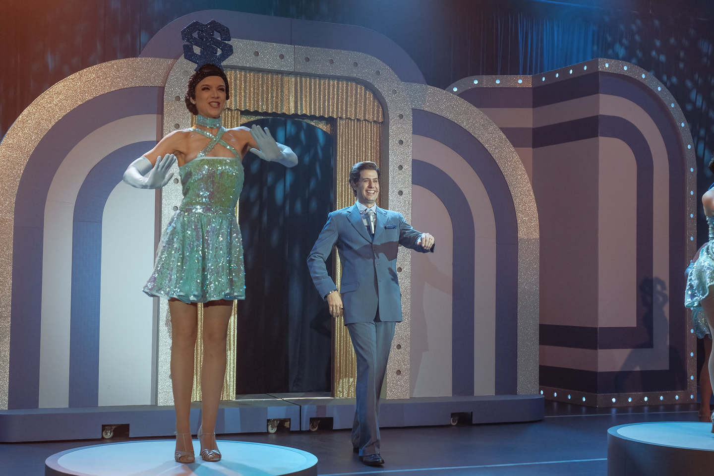 A trajetória do maior comunicador do país contada de forma divertida e cheia de música e dança