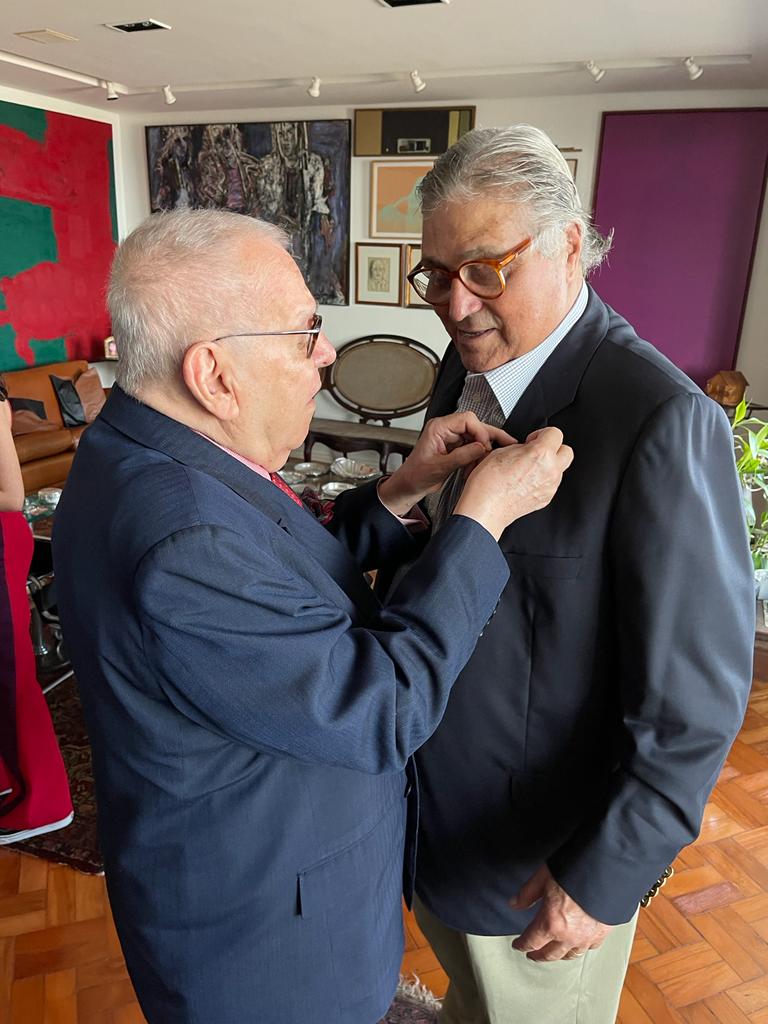 José Paulo Cavalcanti é recepcionado por membros da ABL