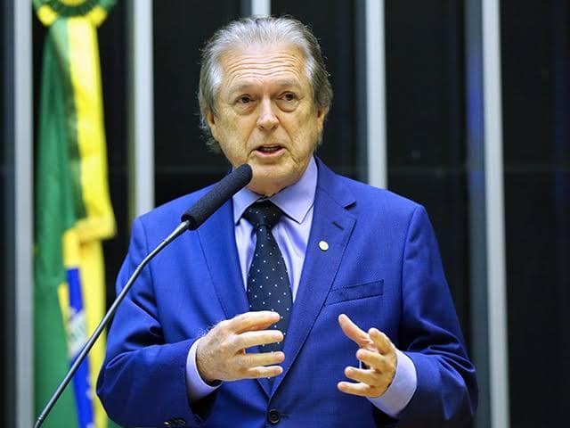  Bivar também deve falar sobre o atual chefe do União Brasil, Antonio Rueda
