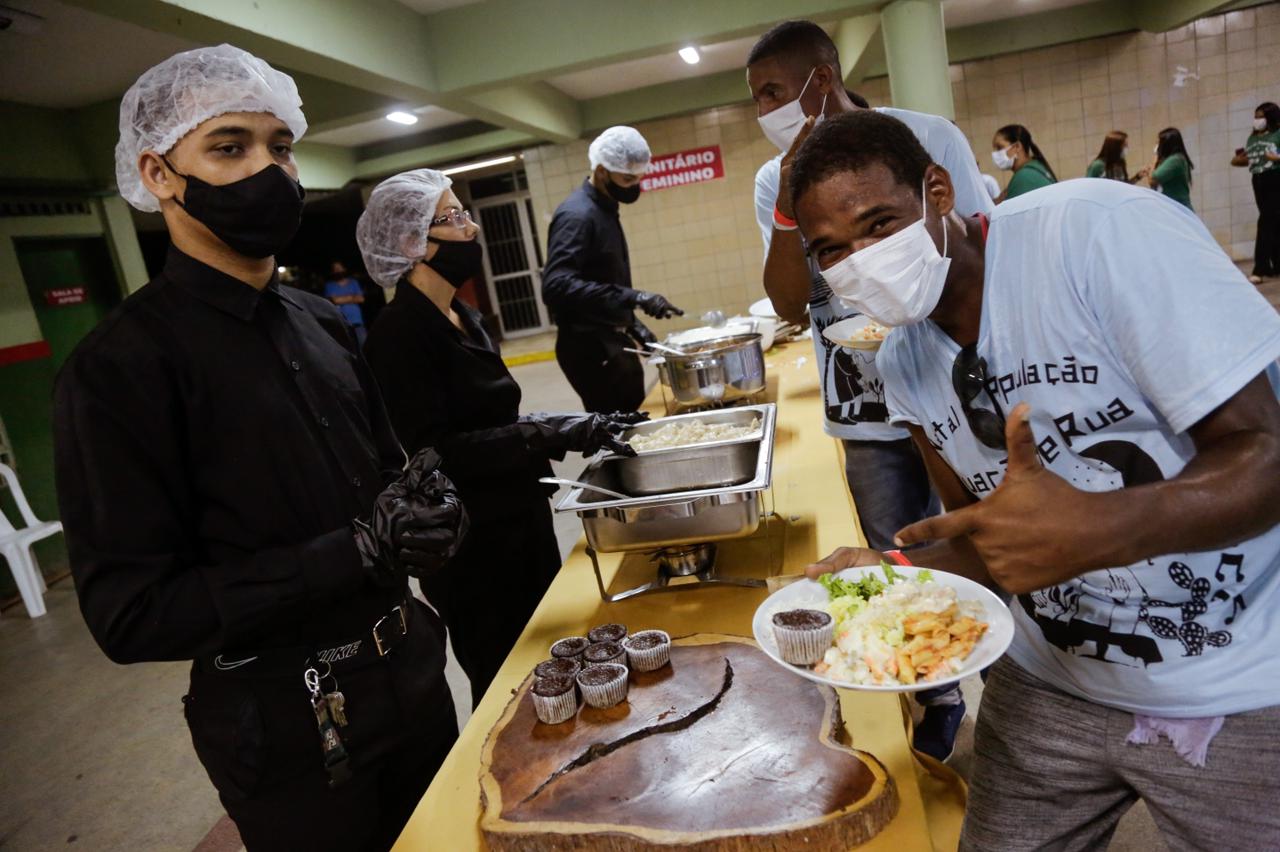 Mais de 300 pessoas foram beneficiadas