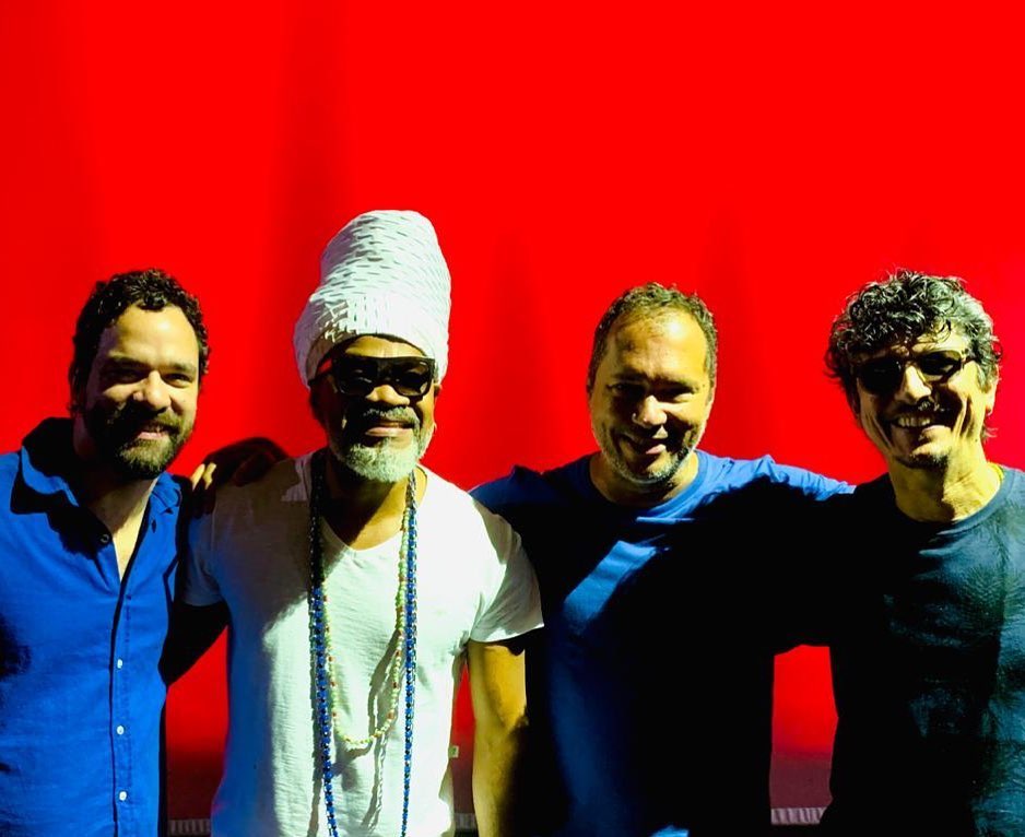 Yuri Queiroga, Carlinhos Brown, Batman Zavareze e Pedro Luís 