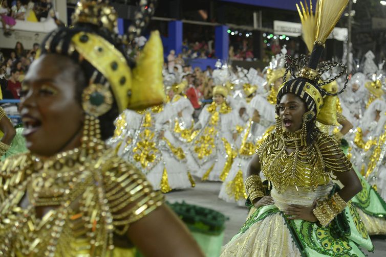 Imperatriz Leopoldinense abre o desfile do grupo especial do carnaval do Rio de Janeiro 2022 