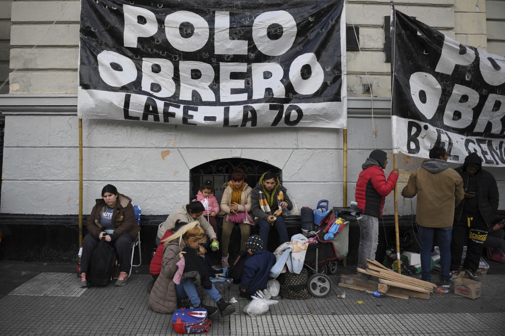 Manifestantes vão às ruas na Argentina em protesto por causa da alta inflação no país 