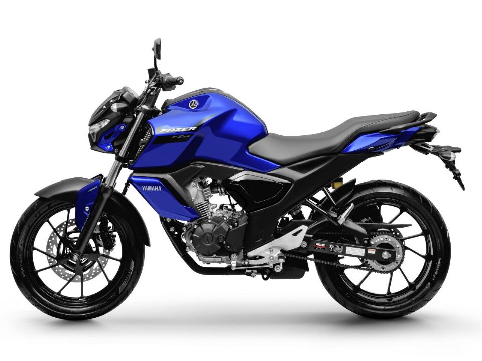 Nova Fazer FZ15, da Yamaha