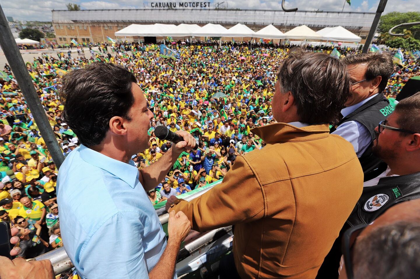 Anderson discurso ao lado de Bolsonaro