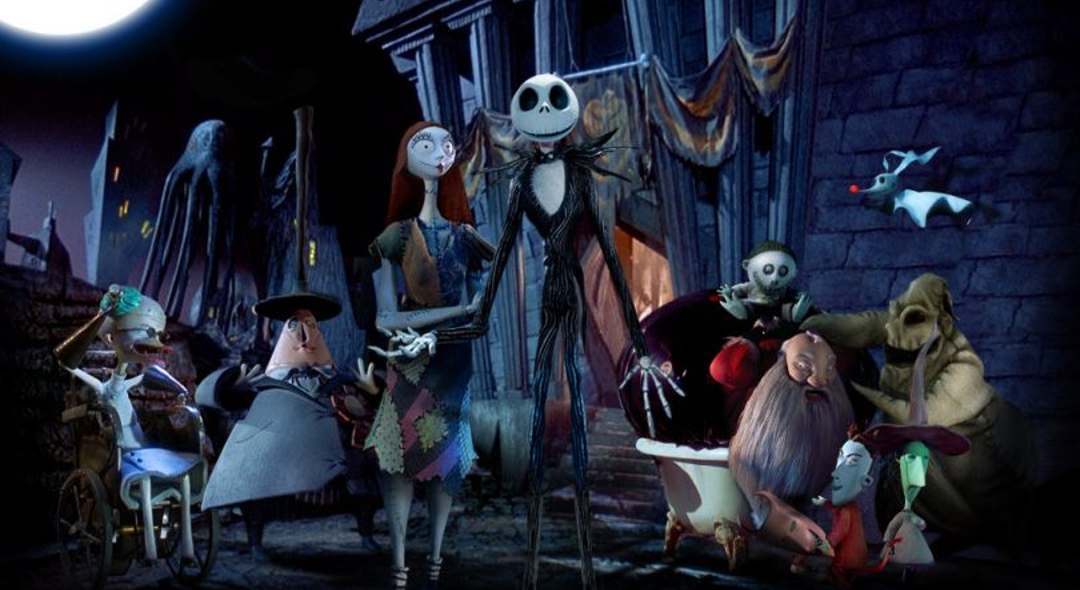 Almanaque Disney on X: É NOITE DE HALLOWEEN! 🎃💀👻 Na noite mais  assustadora do ano, a nossa dica para quem estiver procurando algo para  assistir é dar uma olhada na coleção de