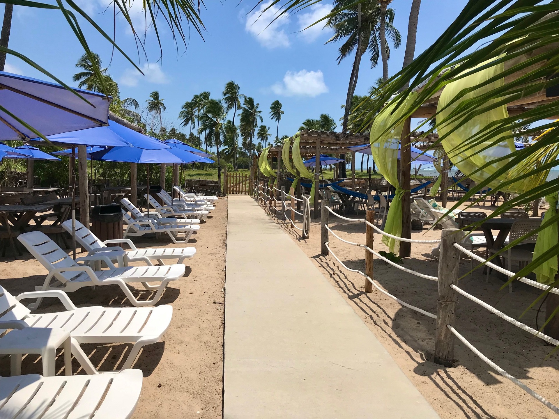 O Beach Club conta com ótima infra pra receber os turistas