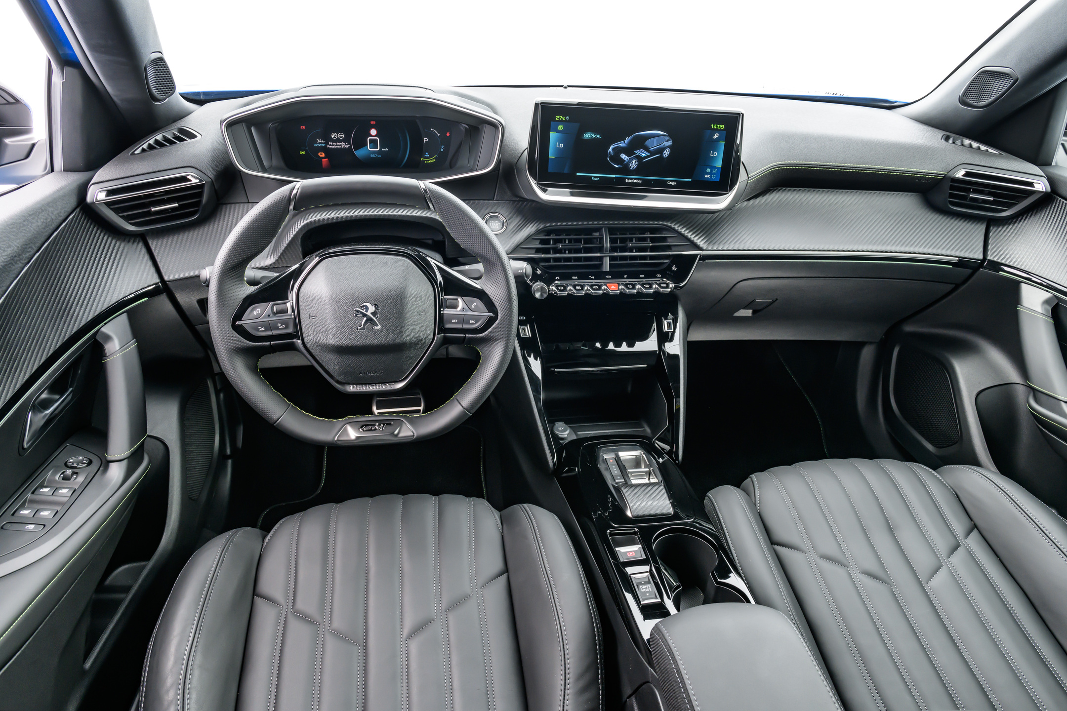 Peugeot e-2008: conheça o elétrico que chegou ao Brasil