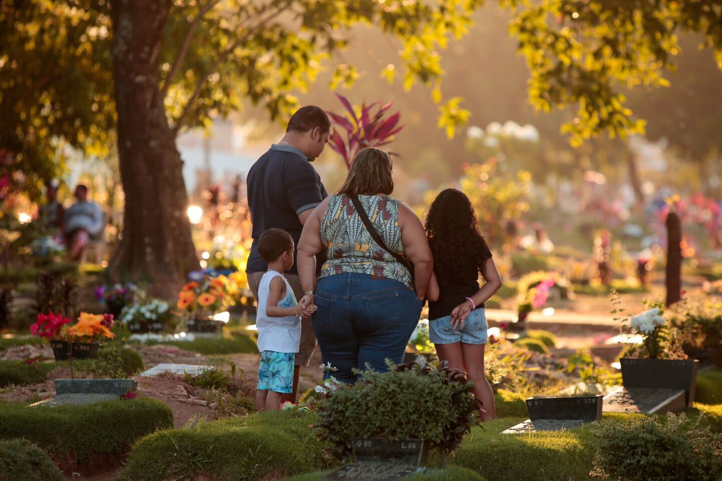 Movimentação no cemitério Parque das Flores