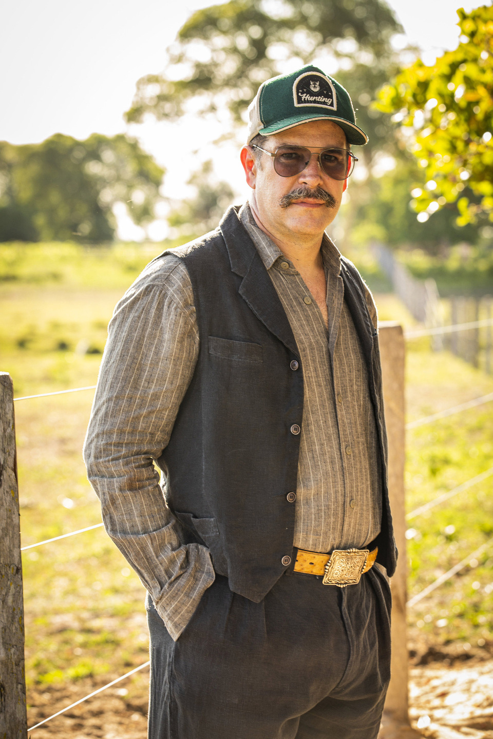 Murilo Benício como Tenório, em Pantanal