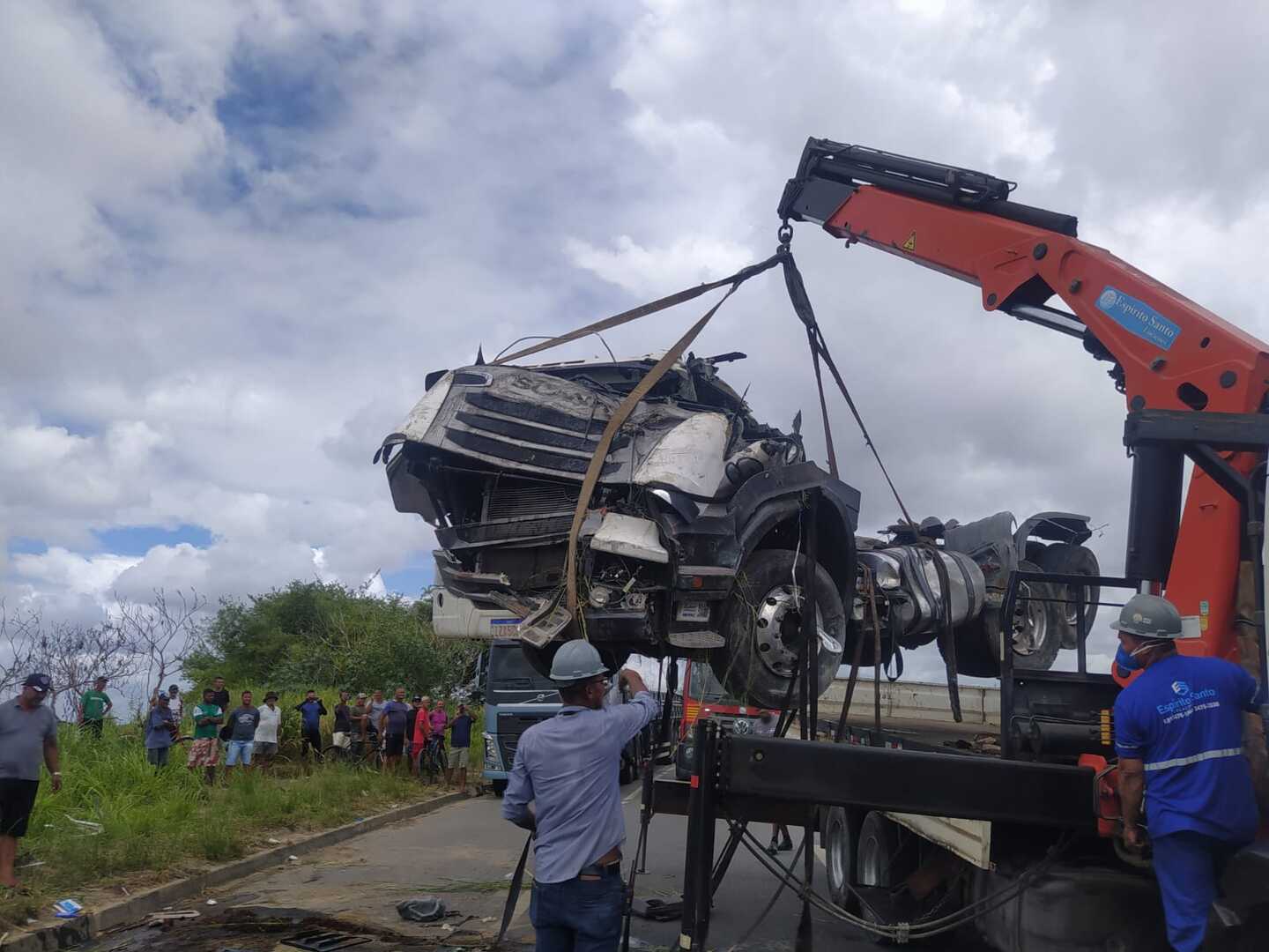 Carro foi retirado por volta das 11h