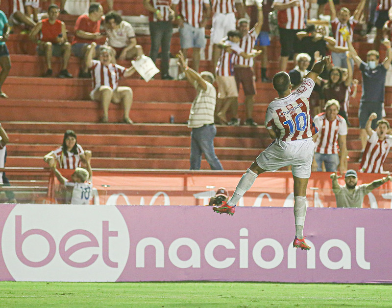 Matheus Carvalho, atacante do Náutico