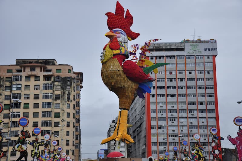 Galo Iluminado