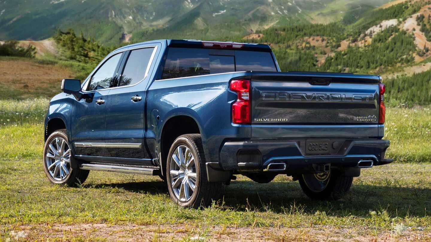 2022 chevrolet silverado high country back corner