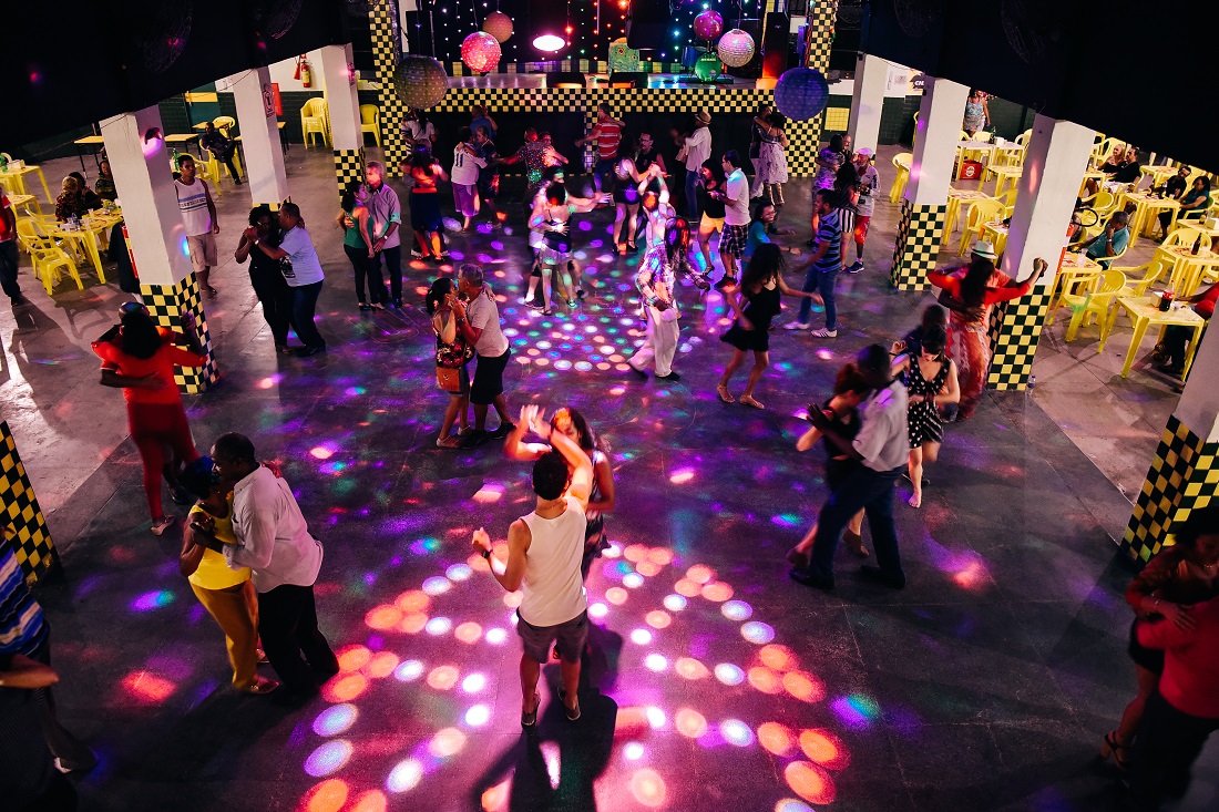 Clube Bela Vista tem um dos salões mais democráticos do Recife