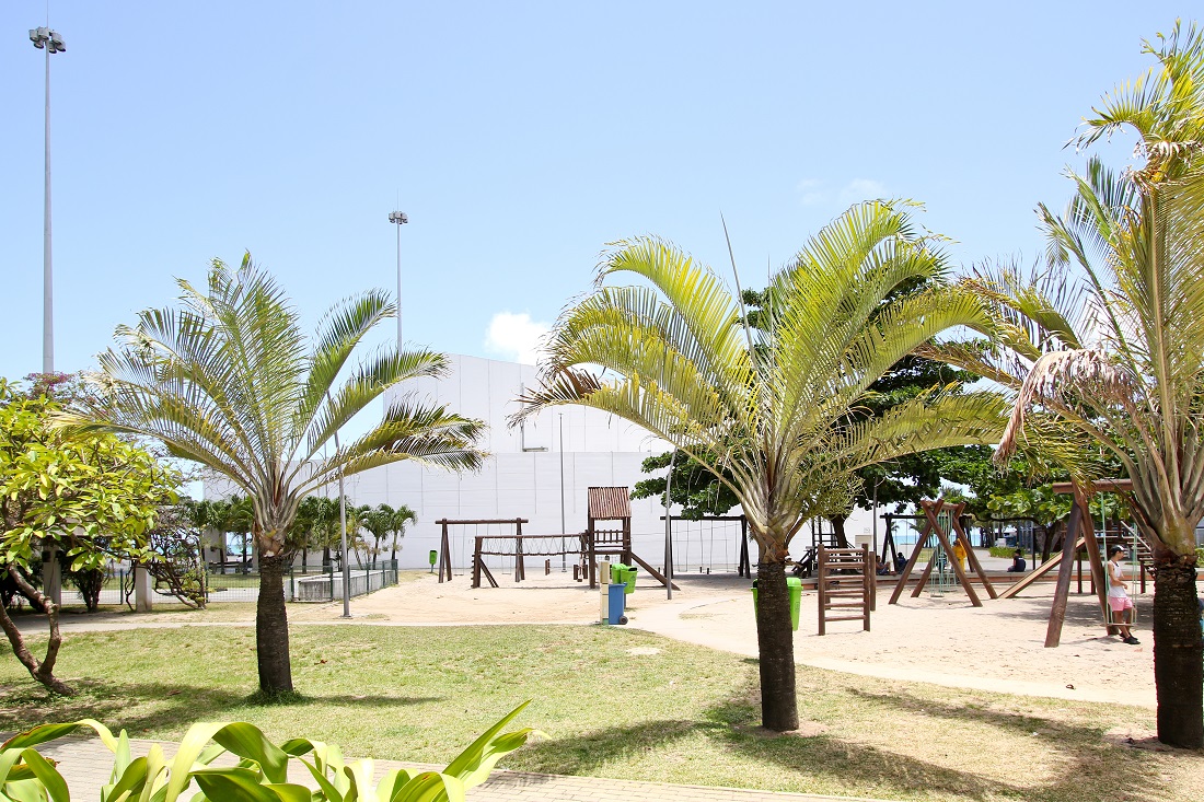 Dona Lindu oferece atividades de convício social