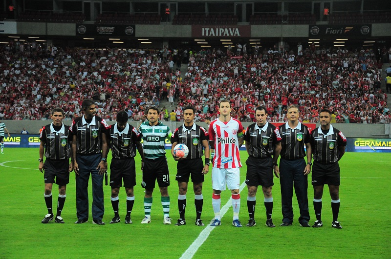 Náutico enfrentou o Sporting em amistoso de inauguração da Arena