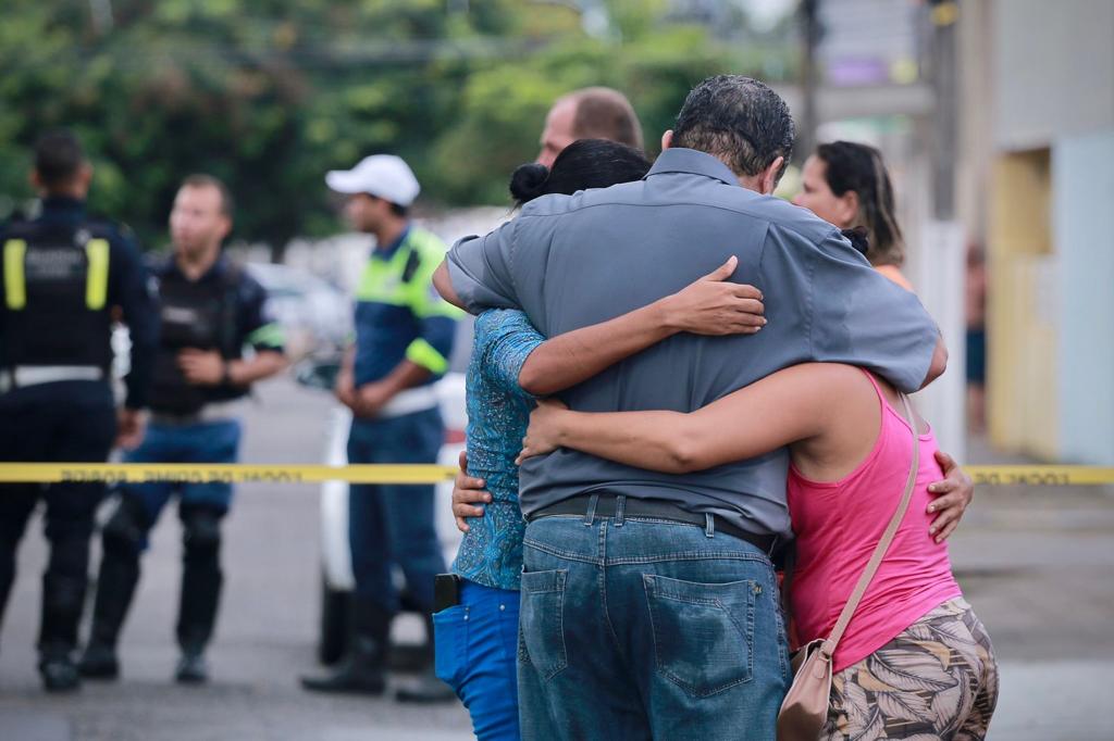 Caso Vitória: 'Comovida com a solidariedade', diz mãe de menina