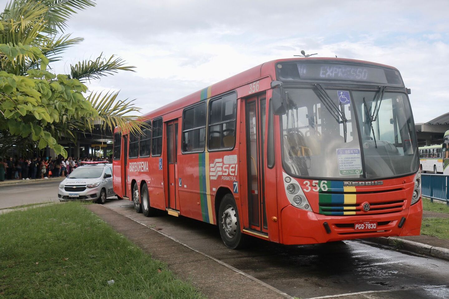 Morre mulher atropelada por ônibus no TI Joana Bezerra, na Zona Sul do  Recife - Folha PE