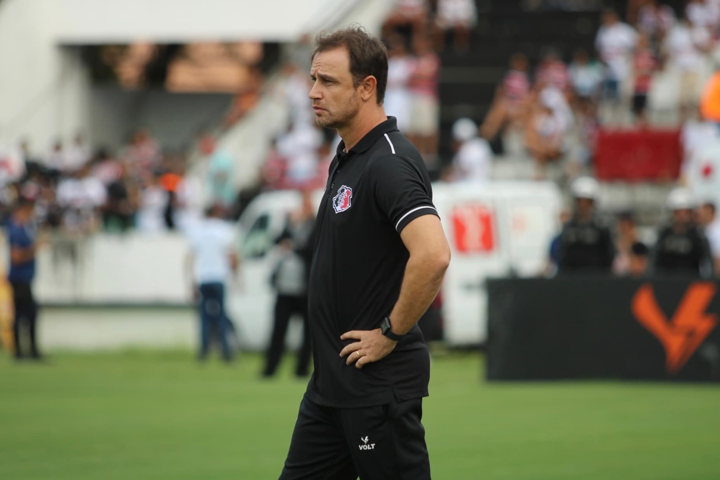 Felipe Conceição, técnico do Santa Cruz