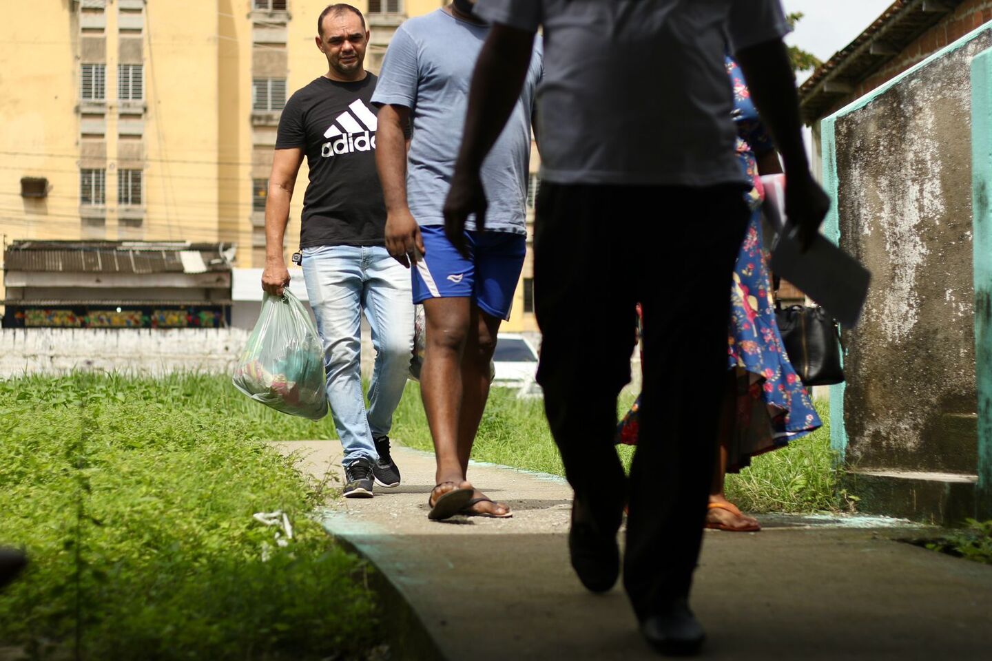 Doações às vítimas e familiares do desabamento do prédio no Janga