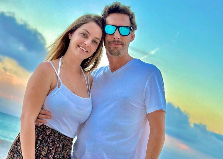 Ana Paula Pridonik, esposa do pecuarista Garon Maia Filho, de 42 anos, que morreu com seu filho, Francisco Veronezi Maia, de 11 anos, em um acidente de avião