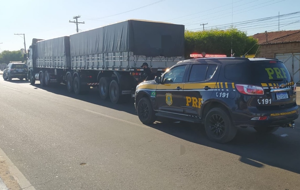 Carga foi apreendida pela Polícia Rodoviária Federal (PRF), na BR-407, em Juazeiro