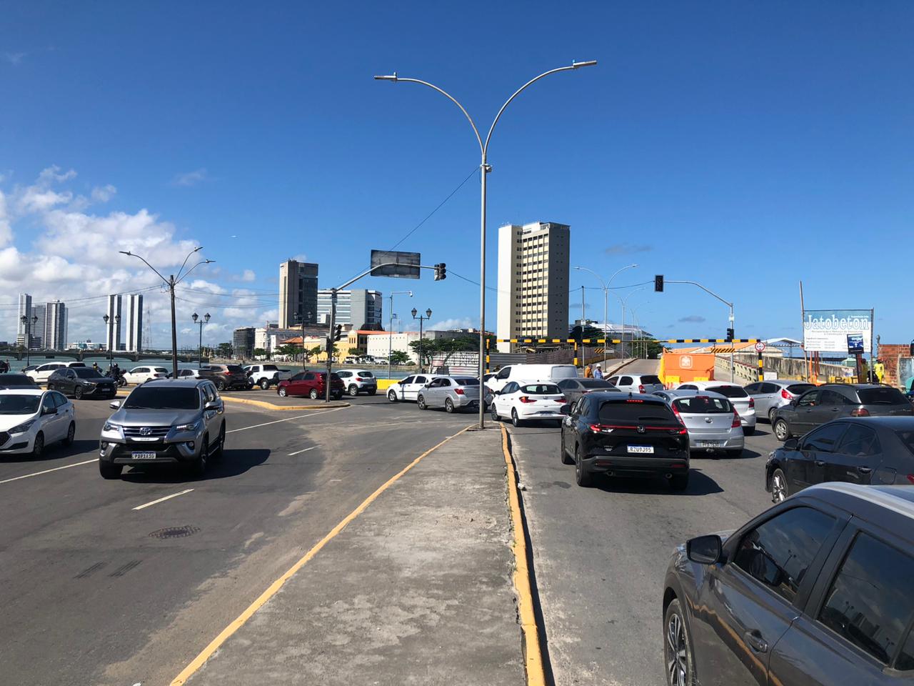 Ponte Giratória é interditada