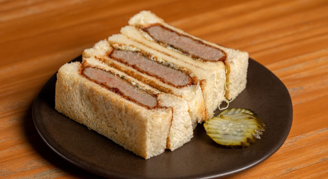 O katsu sando é um dos hits do Tan Tan