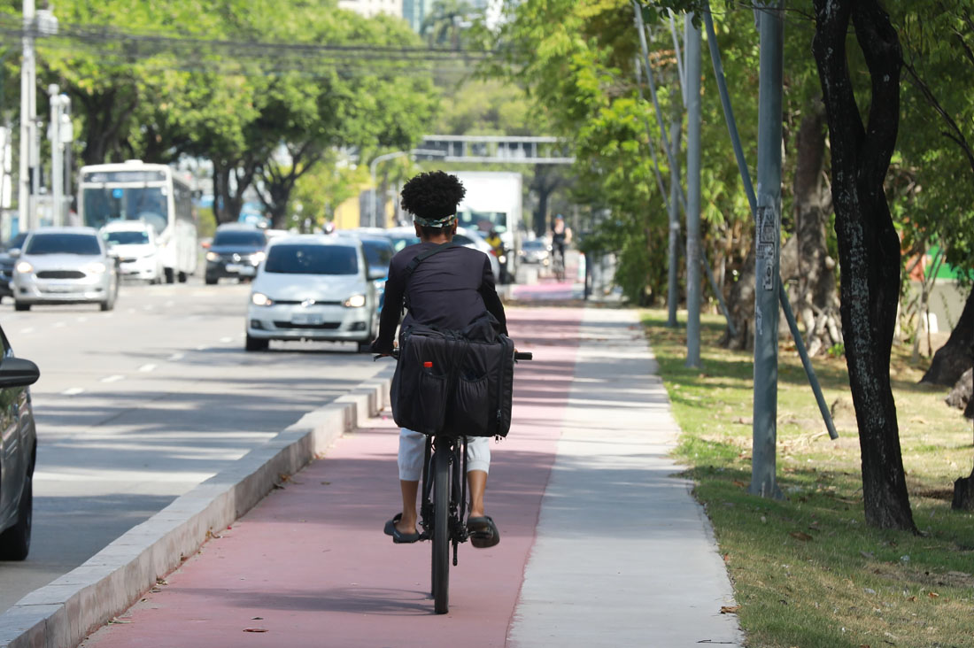 Ciclovia da Agamenon Magalhães conecta bairros centrais da cidade