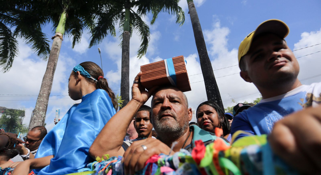 Morador da Cidade Tabajara, Ednaldo José diz ter conseguido construir a casa dele graças a Nossa Senhora da Conceição