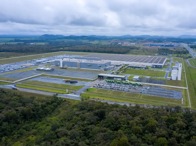 Fábrica da BMW em Araquari, SC