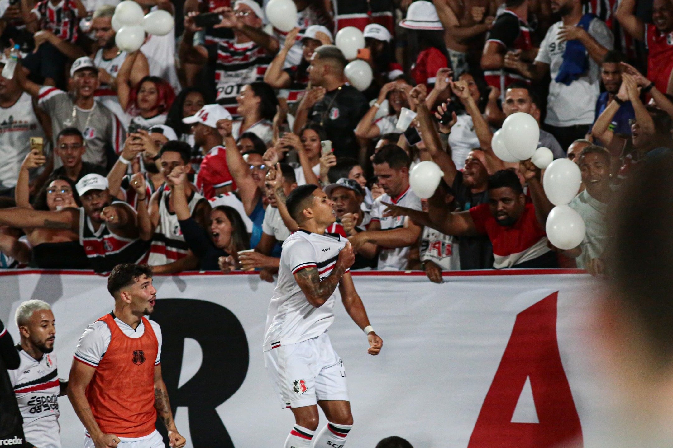 Thiaguinho marcou o primeiro gol contra o Maguary 