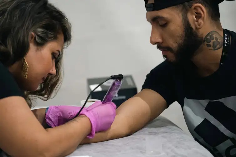 Tattoo Week é considerado o maior evento de tatuagem do mundo