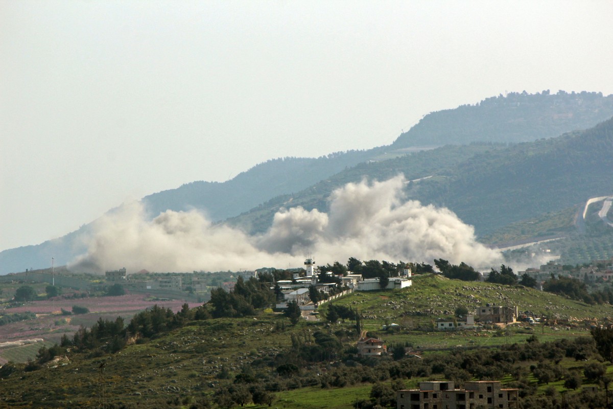 Hezbollah dispara foguetes contra Israel após morte de quatro civis no  Líbano - Folha PE