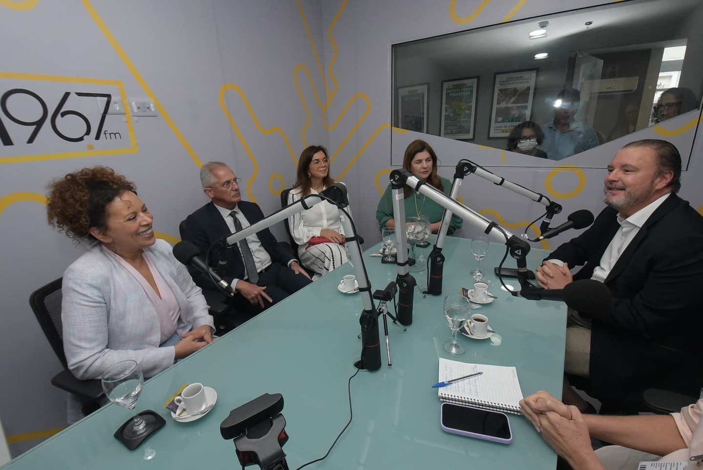 A ministra Edilene Lôbo também participou de programa na Rádio Folha