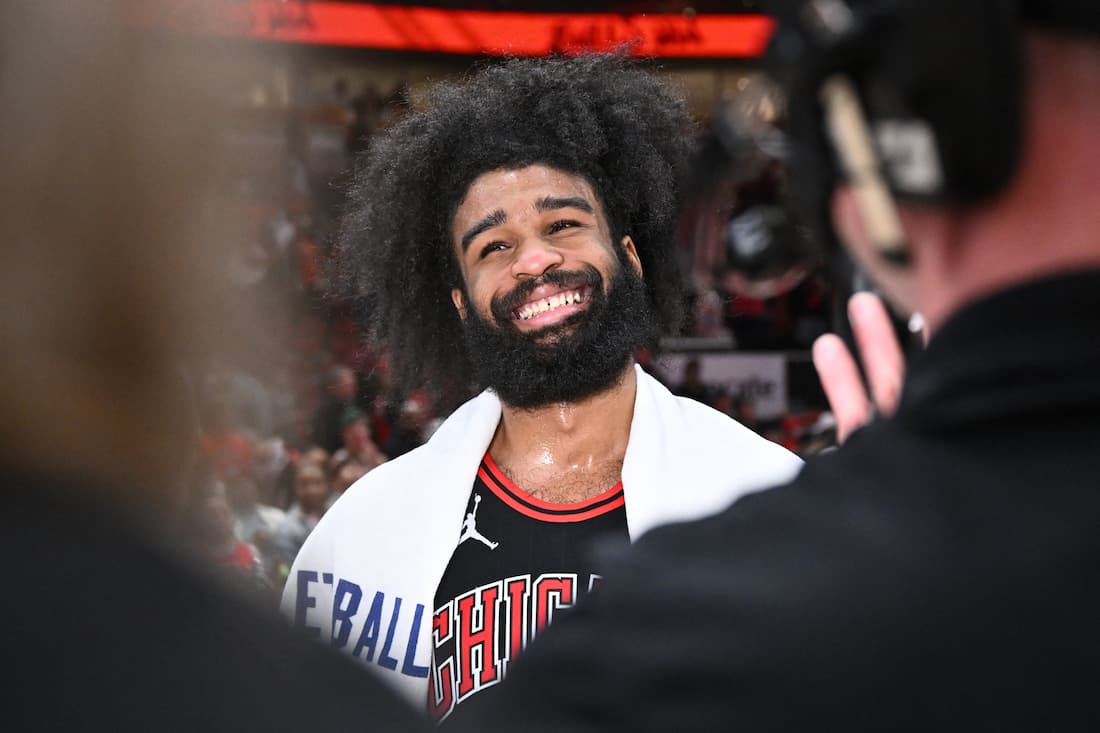 Coby White foi o destaque dos Bulls